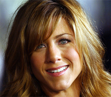 a-closer-look-jennifer-aniston-big